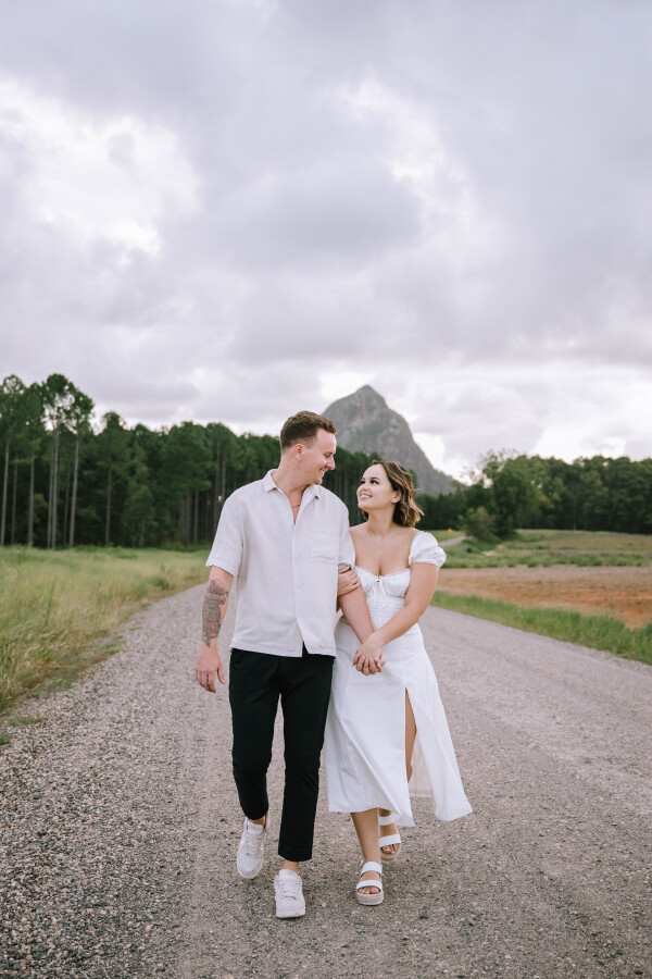 Engagement shoot with panoramic views of the Glass House Mountains