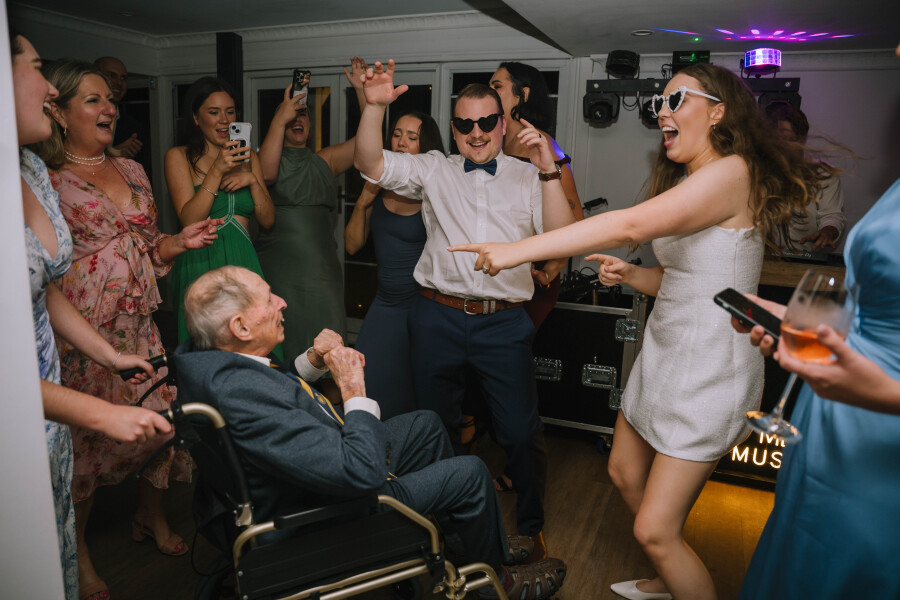 reception dancefloor photography at maleny manor