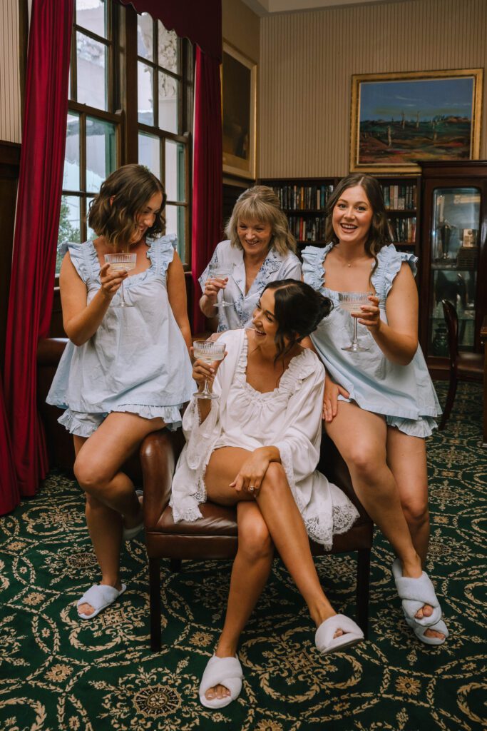 bridal party getting ready with champagne at Tattersall’s Club in brisbane cbd