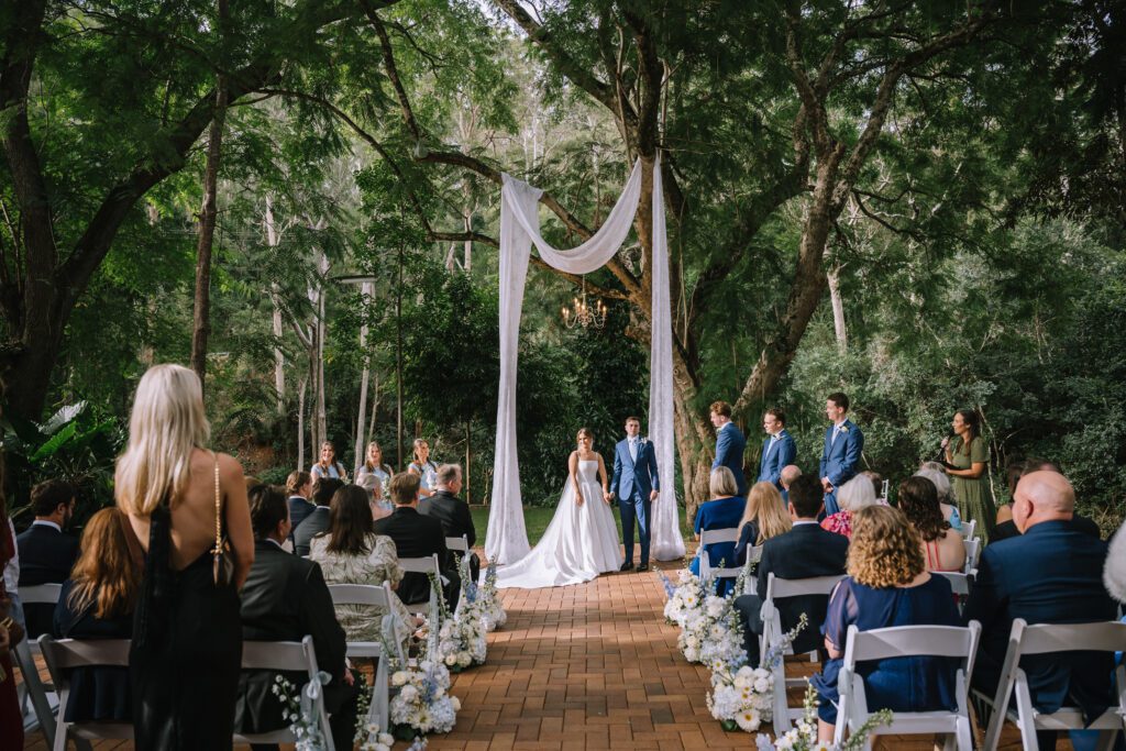 outdoor wedding ceremony at Bundaleer Rainforest
