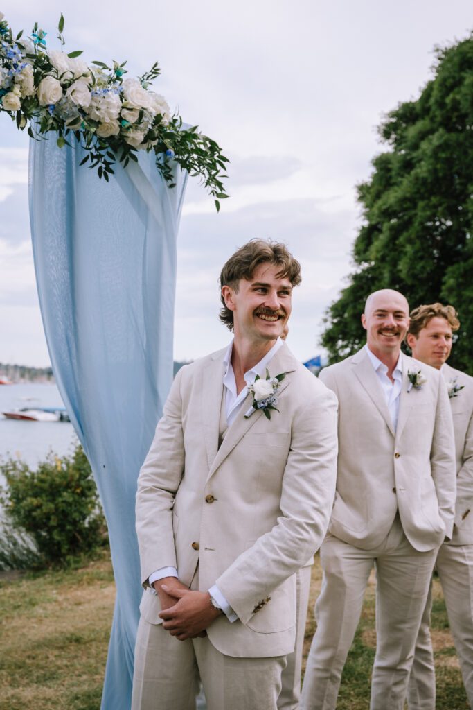 groom seeing bride for the first time at the wedding ceremony