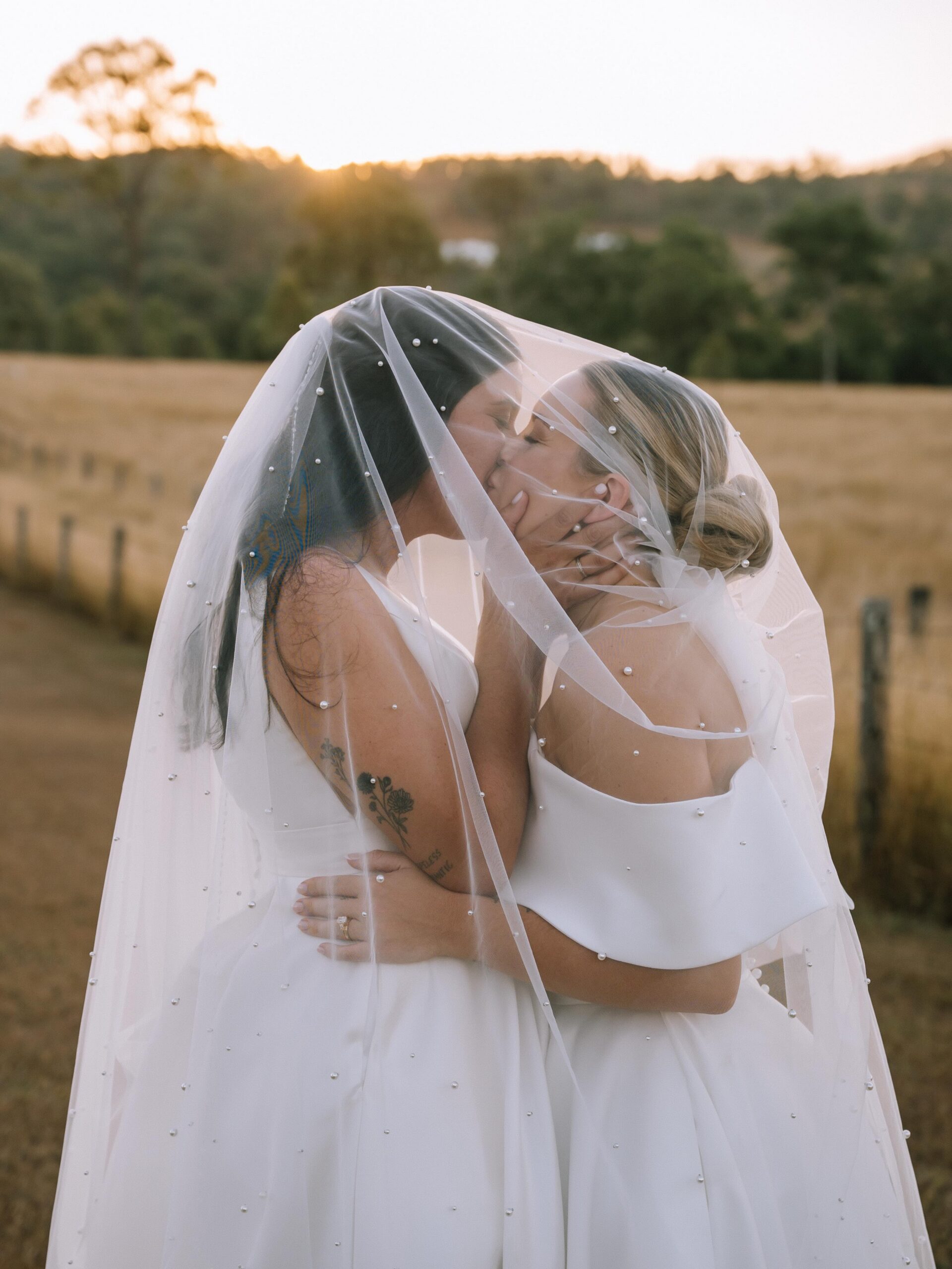 how to plan a relaxed wedding day timeline for all types of celebrations